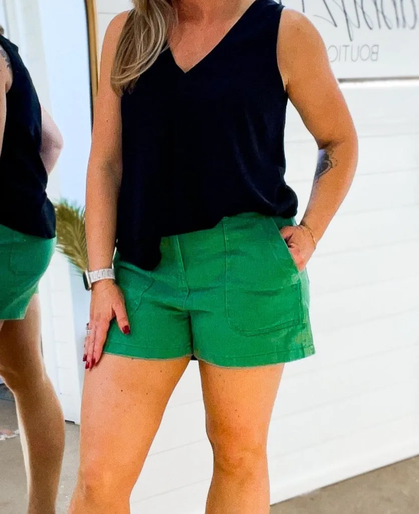 Chic Trouser Style Shorts in Kelly Green