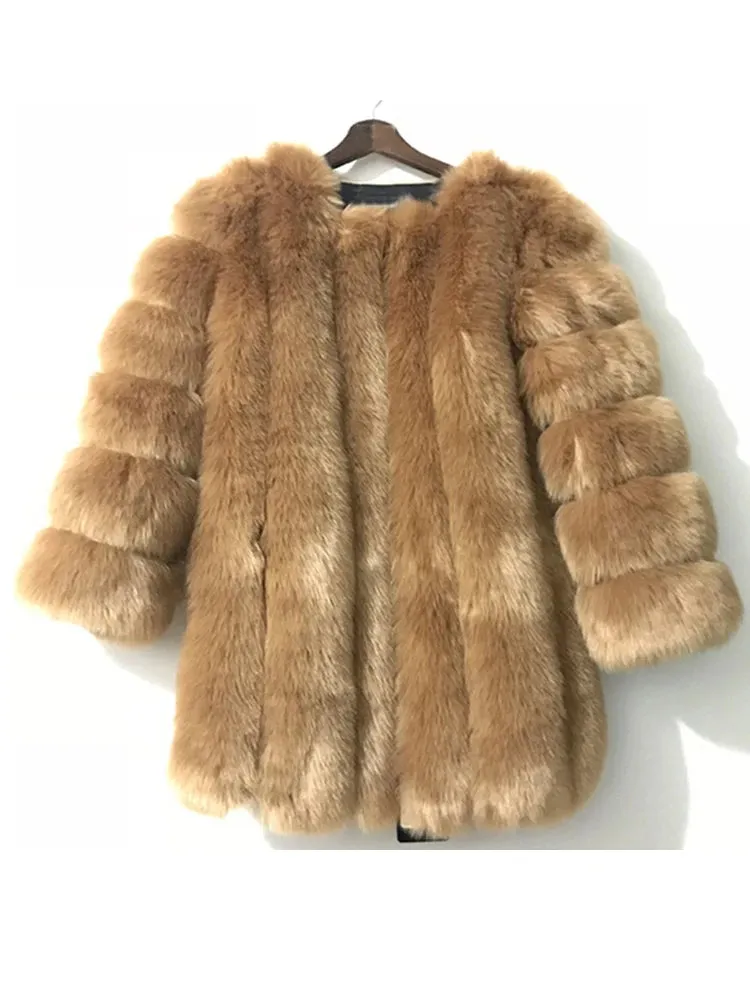 Women's Cozy Luxury Faux Fur Coat – Warm & Stylish